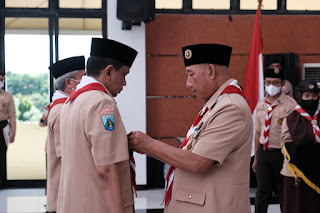 Ketua Kwarda Jatim Lantik Mabi dan Pinsaka Bakti Husada Jawa Timur